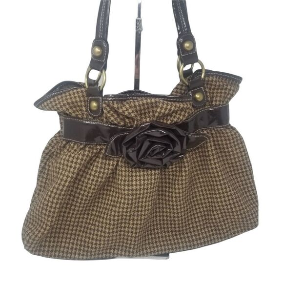 MAURICES WOOLEN LIKE SHOULDER BAG WITH BIG FLOWER ACCENT. - Picture 1 of 16